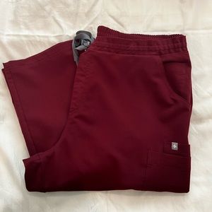 Women's Burgundy Yola™ - Skinny Scrub Pants
L / Burgundy